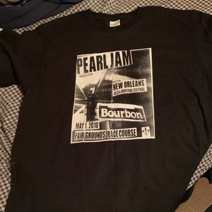 Pearl Jam 2010 tour shirt NEW
